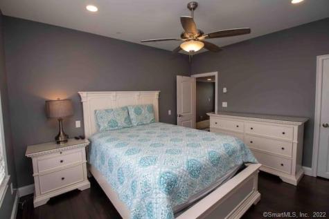 21 Groveway Clinton CT 06413
