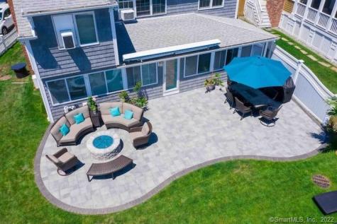 21 Groveway Clinton CT 06413