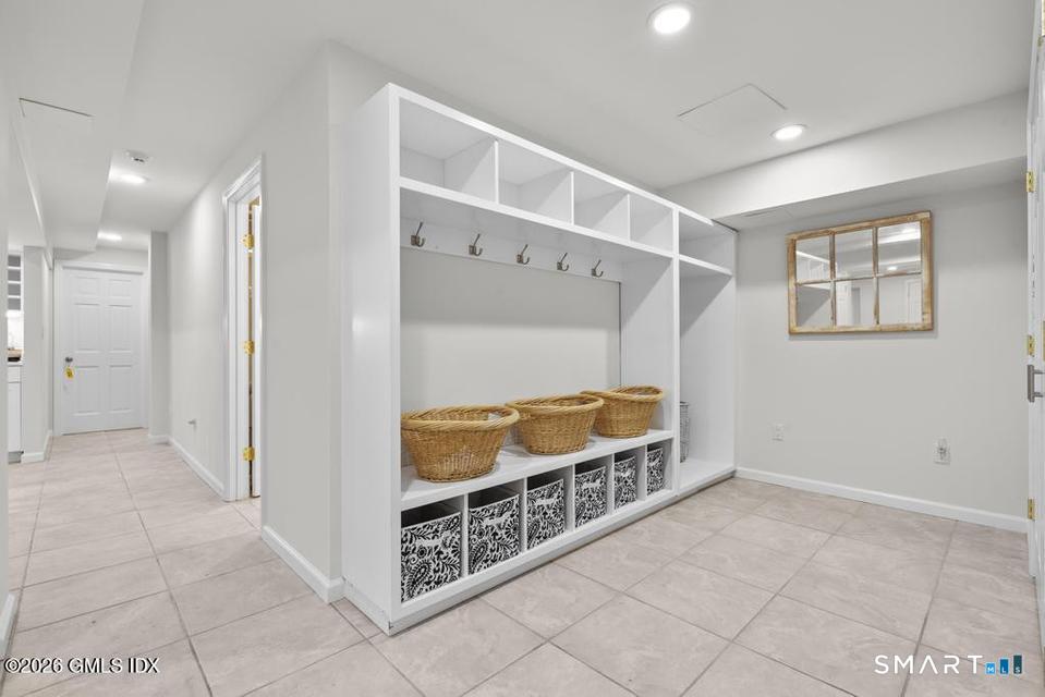 2 Choctaw Lane Greenwich CT 06831
