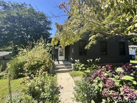 25 Pequot Avenue Groton CT 06355