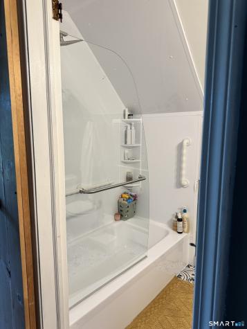 25 Pequot Avenue Groton CT 06355