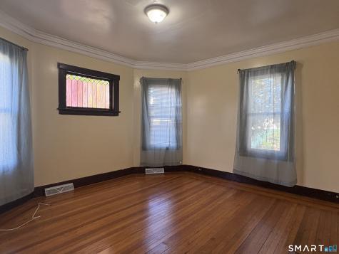 303 2ND Avenue West Haven CT 06516