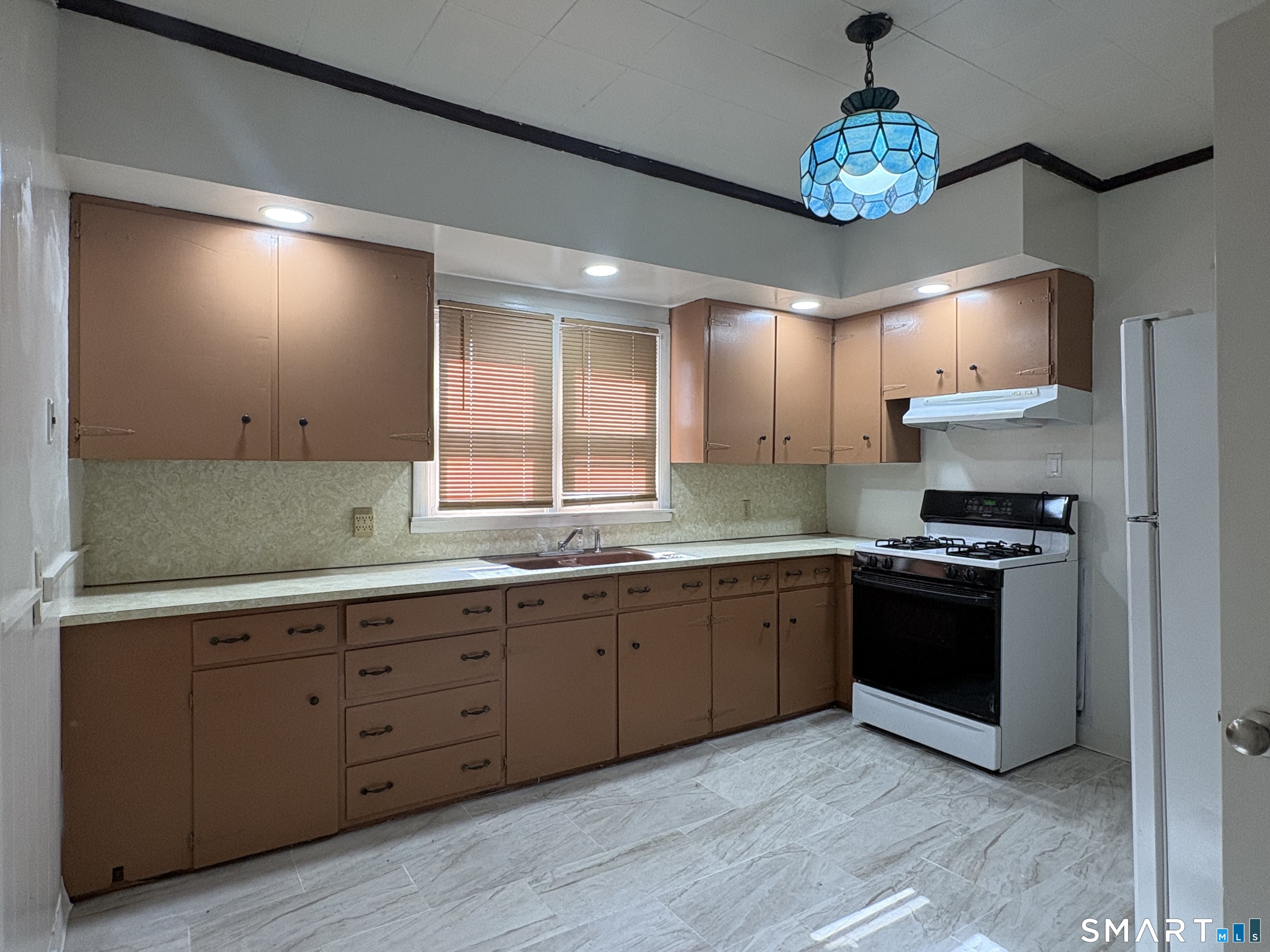 303 2ND Avenue West Haven CT 06516