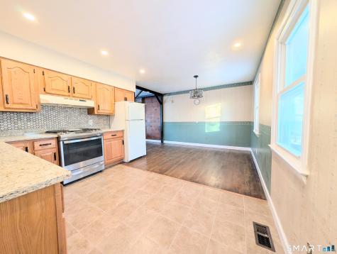 139 Little Deer Road Bridgeport CT 06606