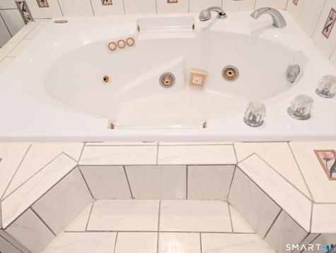 139 Little Deer Road Bridgeport CT 06606