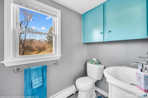 31 Monroe Street Branford CT 06405