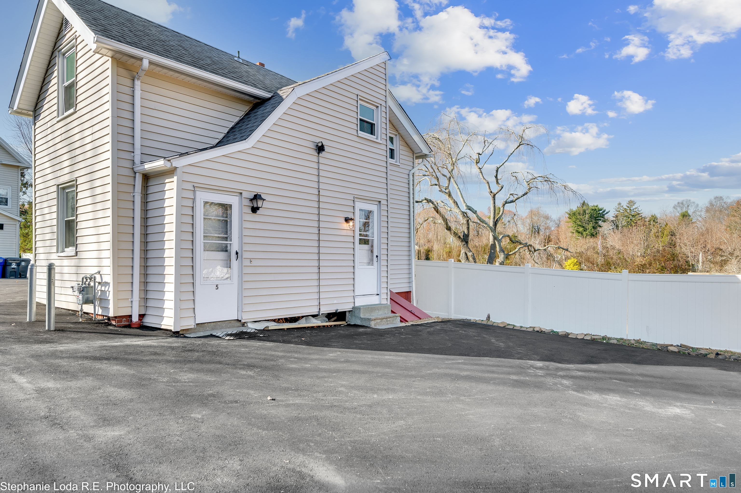 31 Monroe Street Branford CT 06405