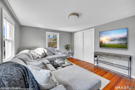 31 Monroe Street Branford CT 06405
