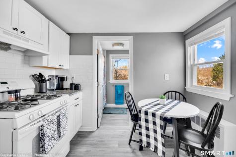 31 Monroe Street Branford CT 06405