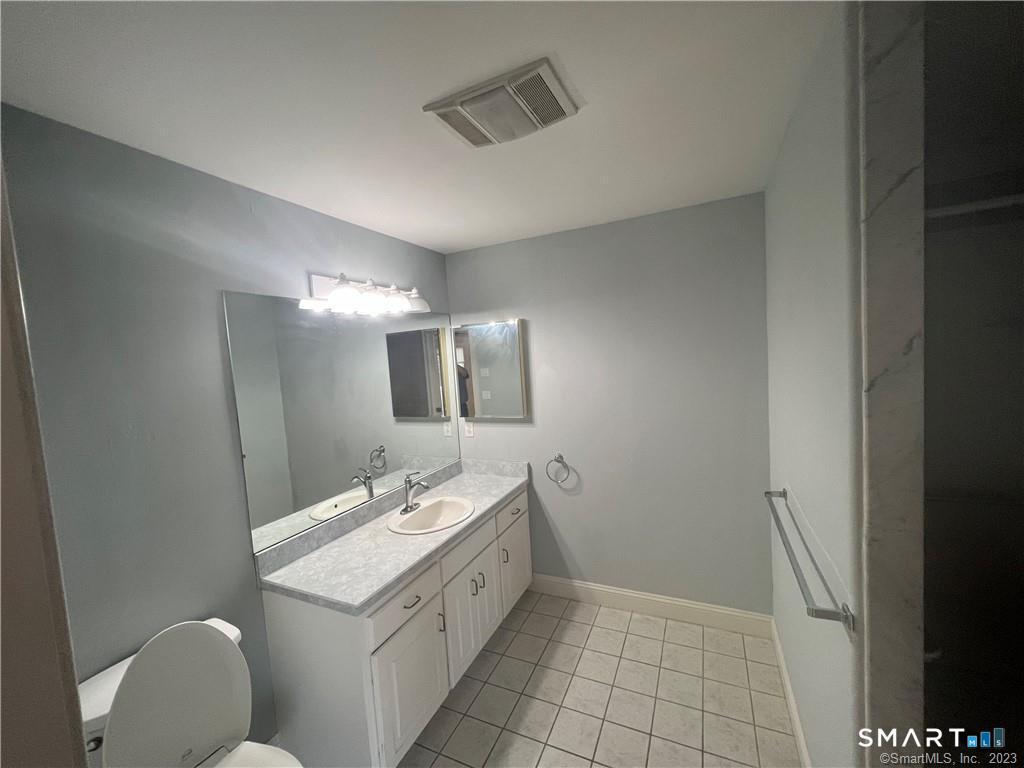 6 Kingsley Drive South Windsor CT 06074