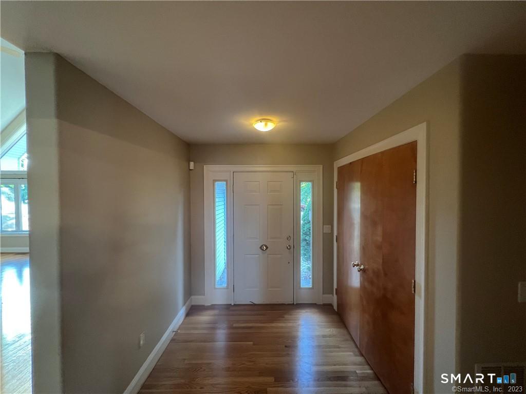 6 Kingsley Drive South Windsor CT 06074
