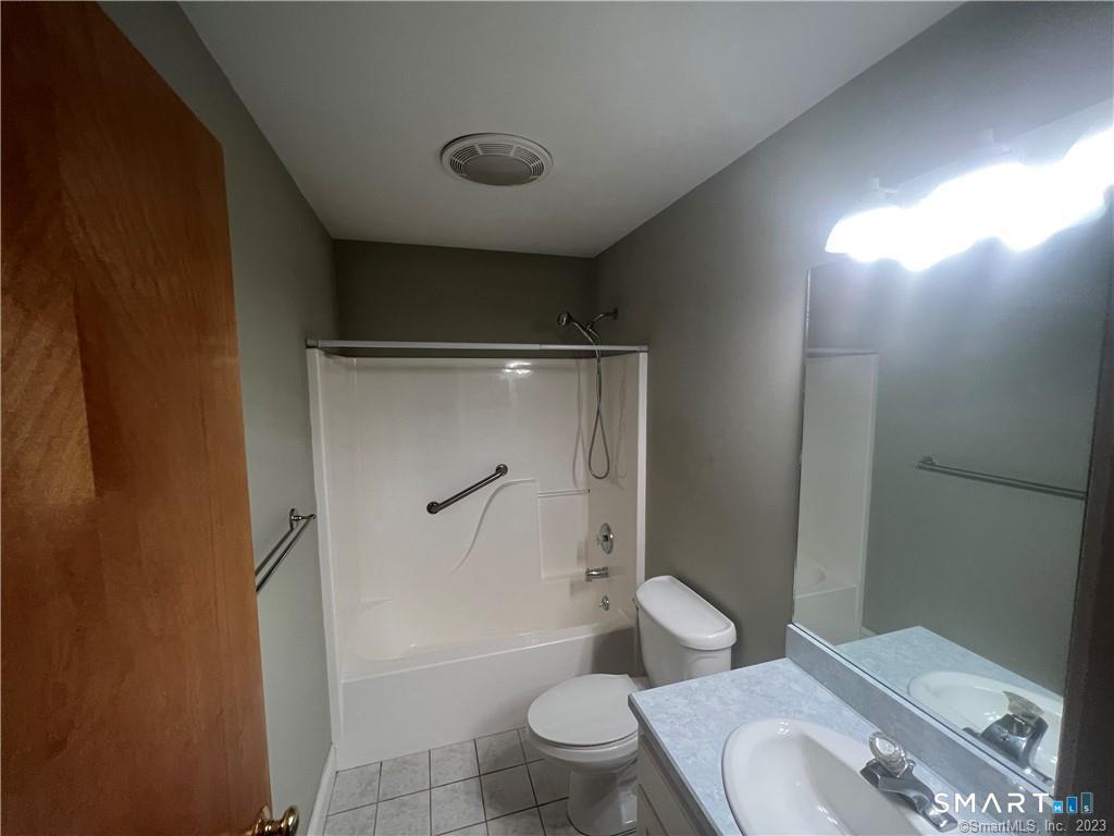6 Kingsley Drive South Windsor CT 06074