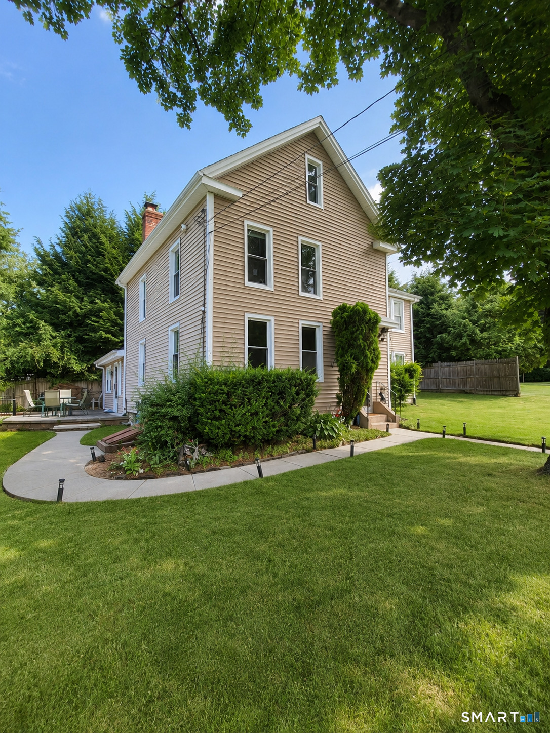 561 Hopewell Road Glastonbury CT 06073