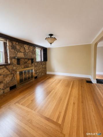561 Hopewell Road Glastonbury CT 06073