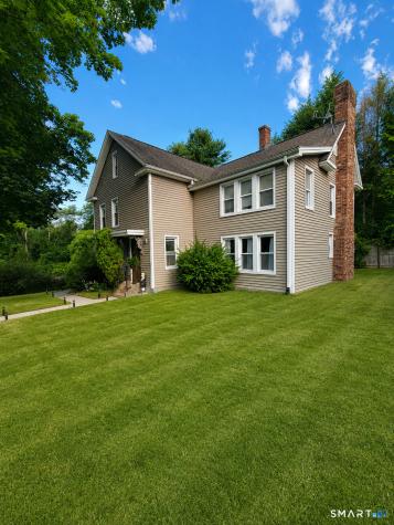 561 Hopewell Road Glastonbury CT 06073