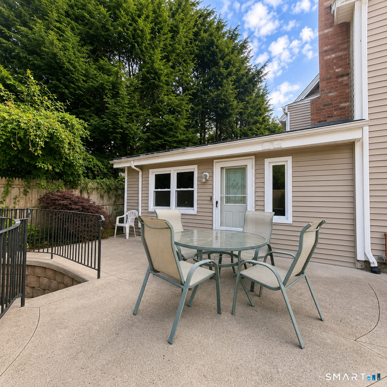 561 Hopewell Road Glastonbury CT 06073
