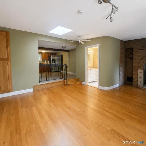 561 Hopewell Road Glastonbury CT 06073