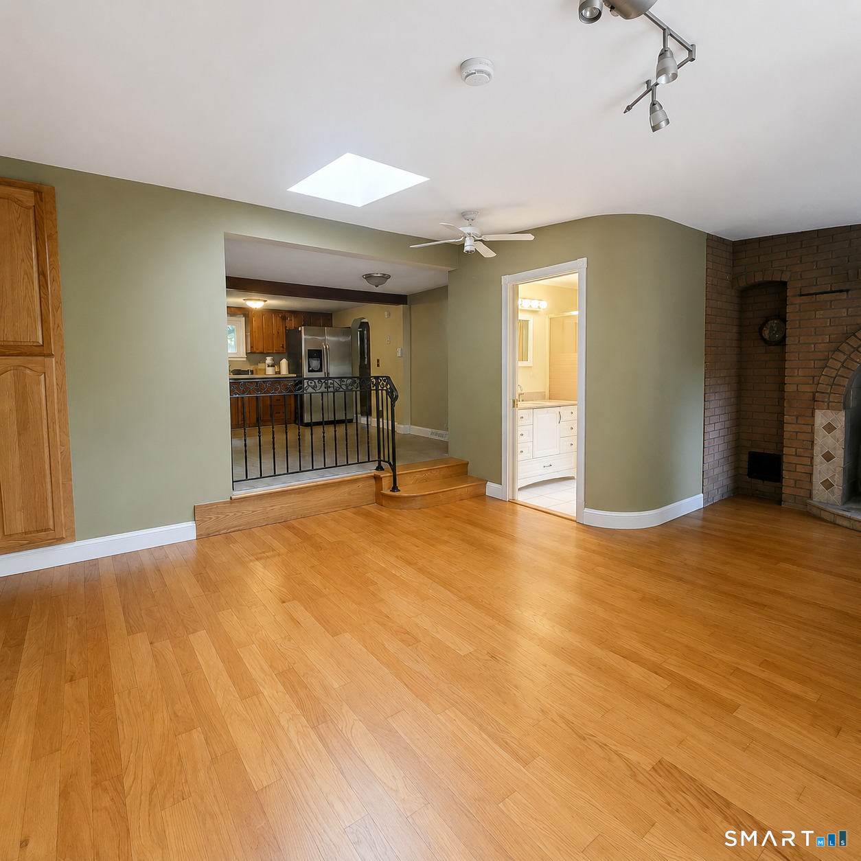 561 Hopewell Road Glastonbury CT 06073