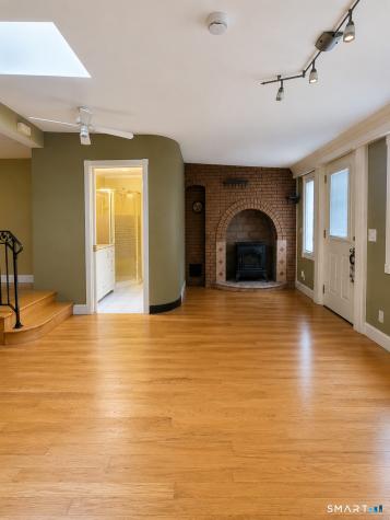 561 Hopewell Road Glastonbury CT 06073