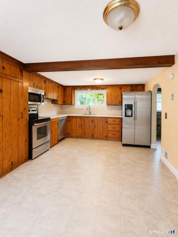 561 Hopewell Road Glastonbury CT 06073