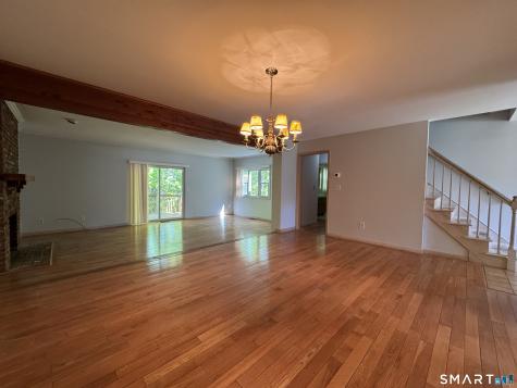 223 Deer Run Shelton CT 06484