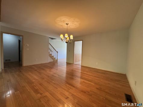 223 Deer Run Shelton CT 06484