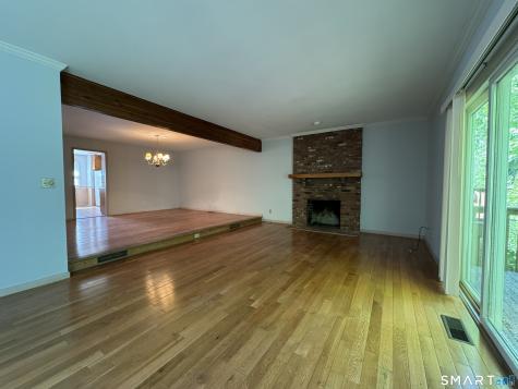 223 Deer Run Shelton CT 06484