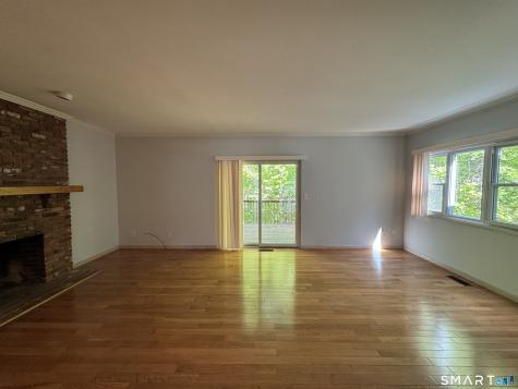 223 Deer Run Shelton CT 06484
