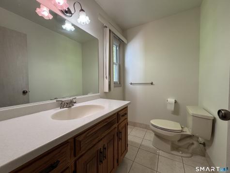 223 Deer Run Shelton CT 06484