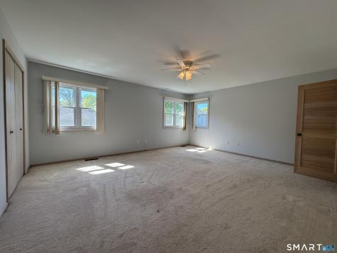 223 Deer Run Shelton CT 06484