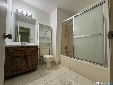 223 Deer Run Shelton CT 06484