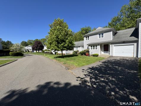 223 Deer Run Shelton CT 06484