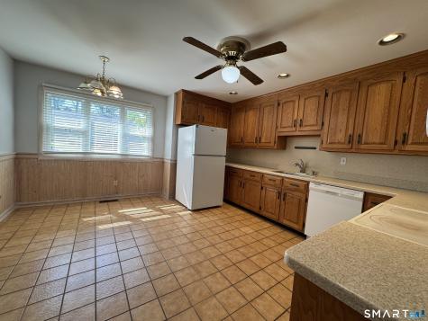 223 Deer Run Shelton CT 06484