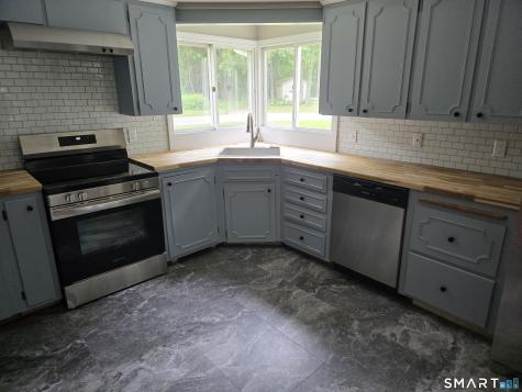 35 Woodland Drive Woodstock CT 06281