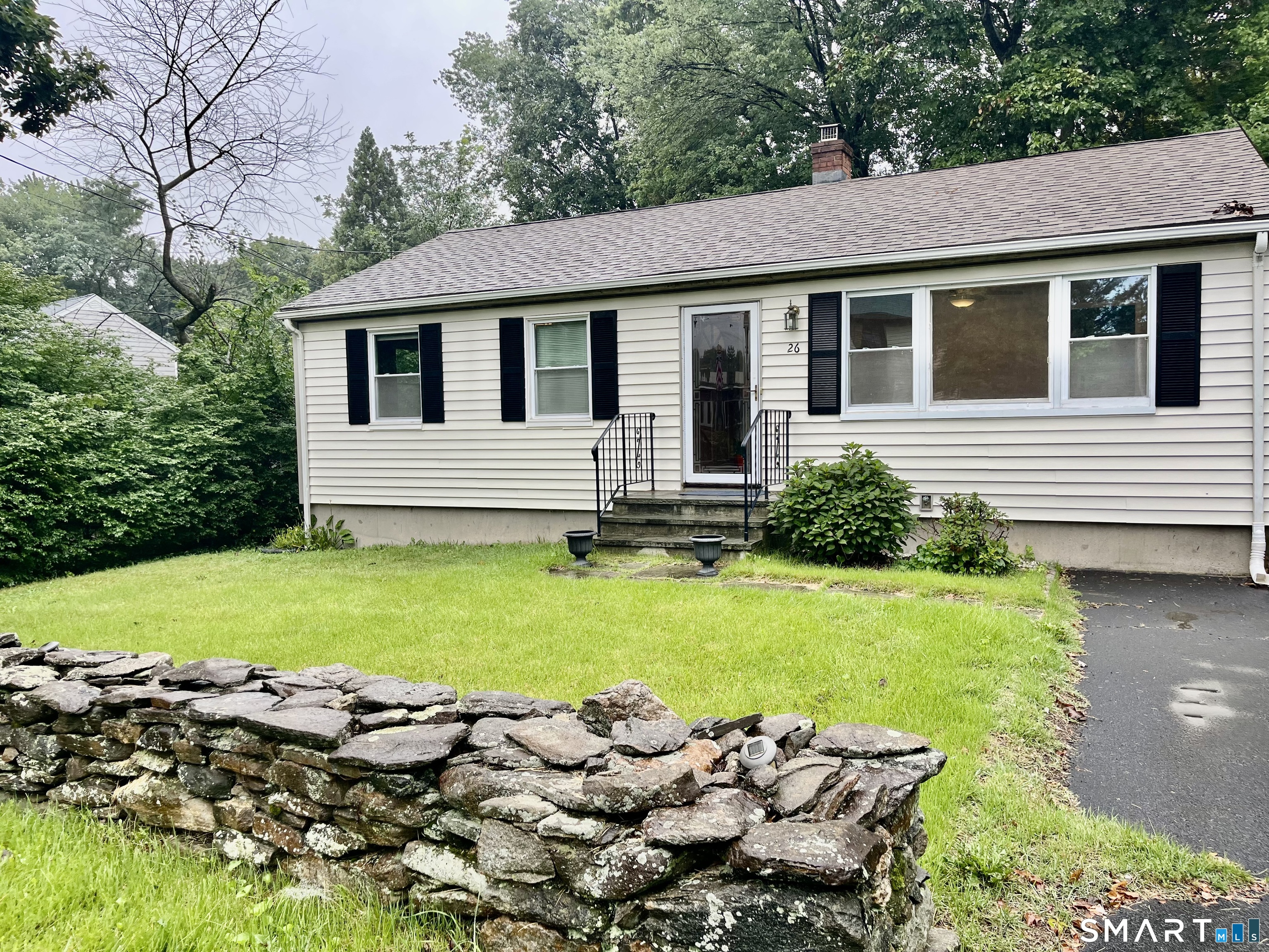 26 Stillson Road Fairfield CT 06825