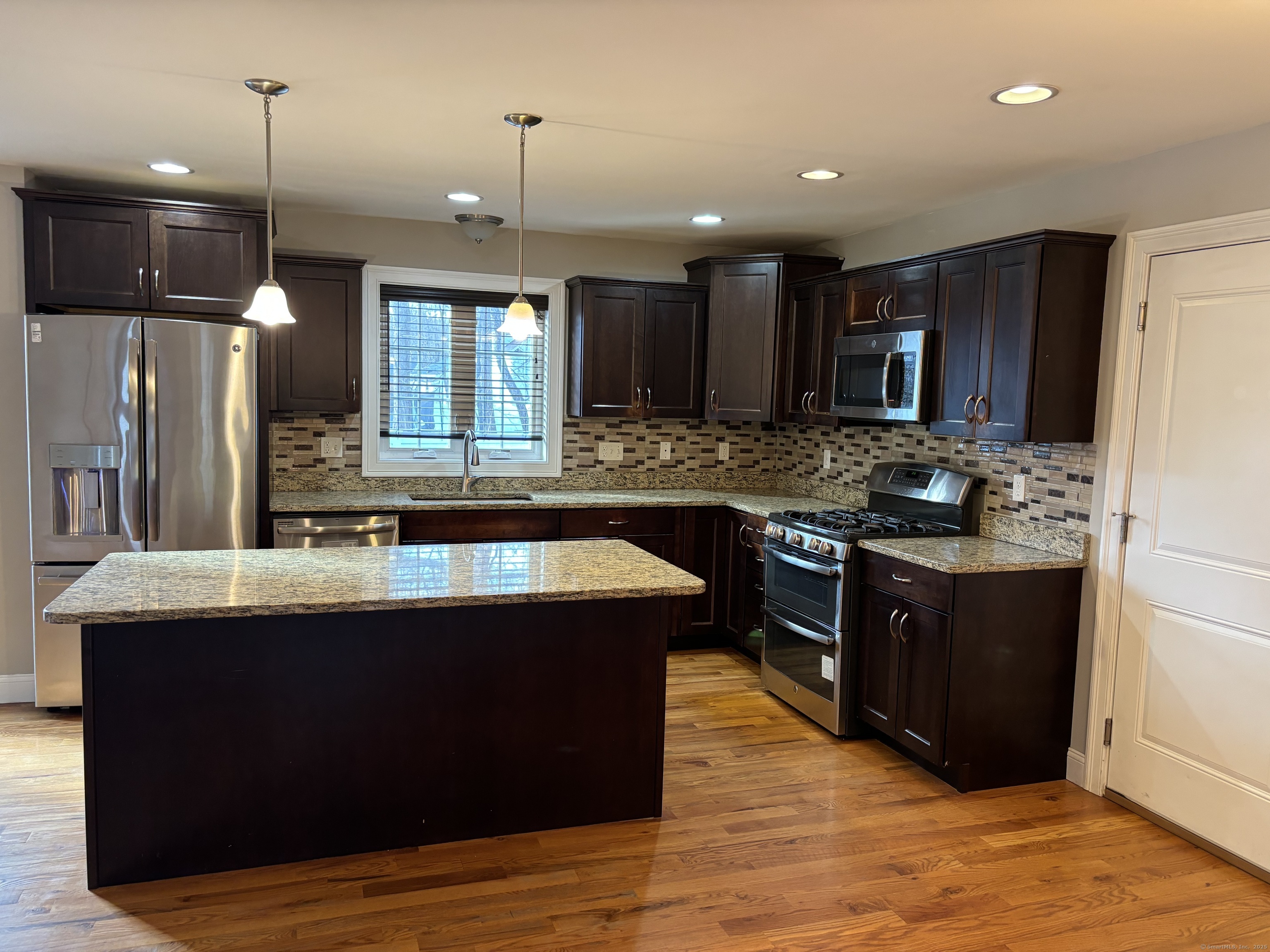 22 Hunters Lane Southington CT 06479