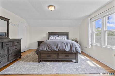216 Country Road Fairfield CT 06824