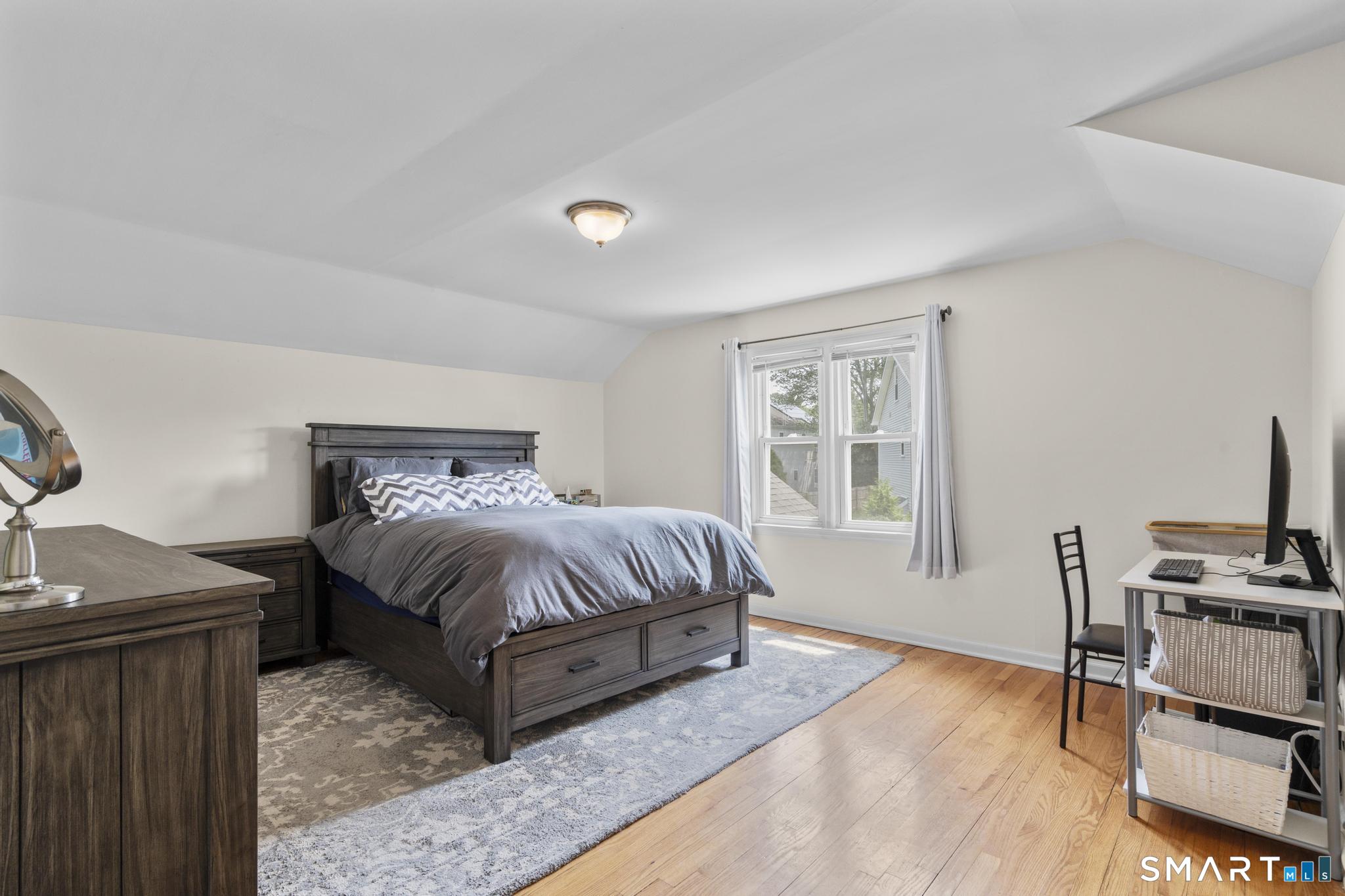 216 Country Road Fairfield CT 06824