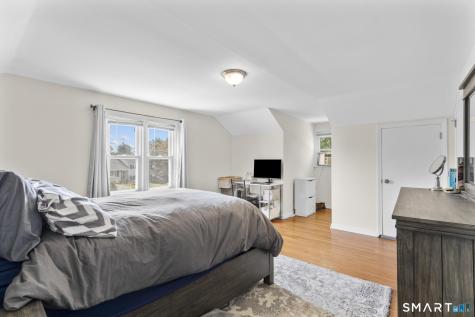 216 Country Road Fairfield CT 06824