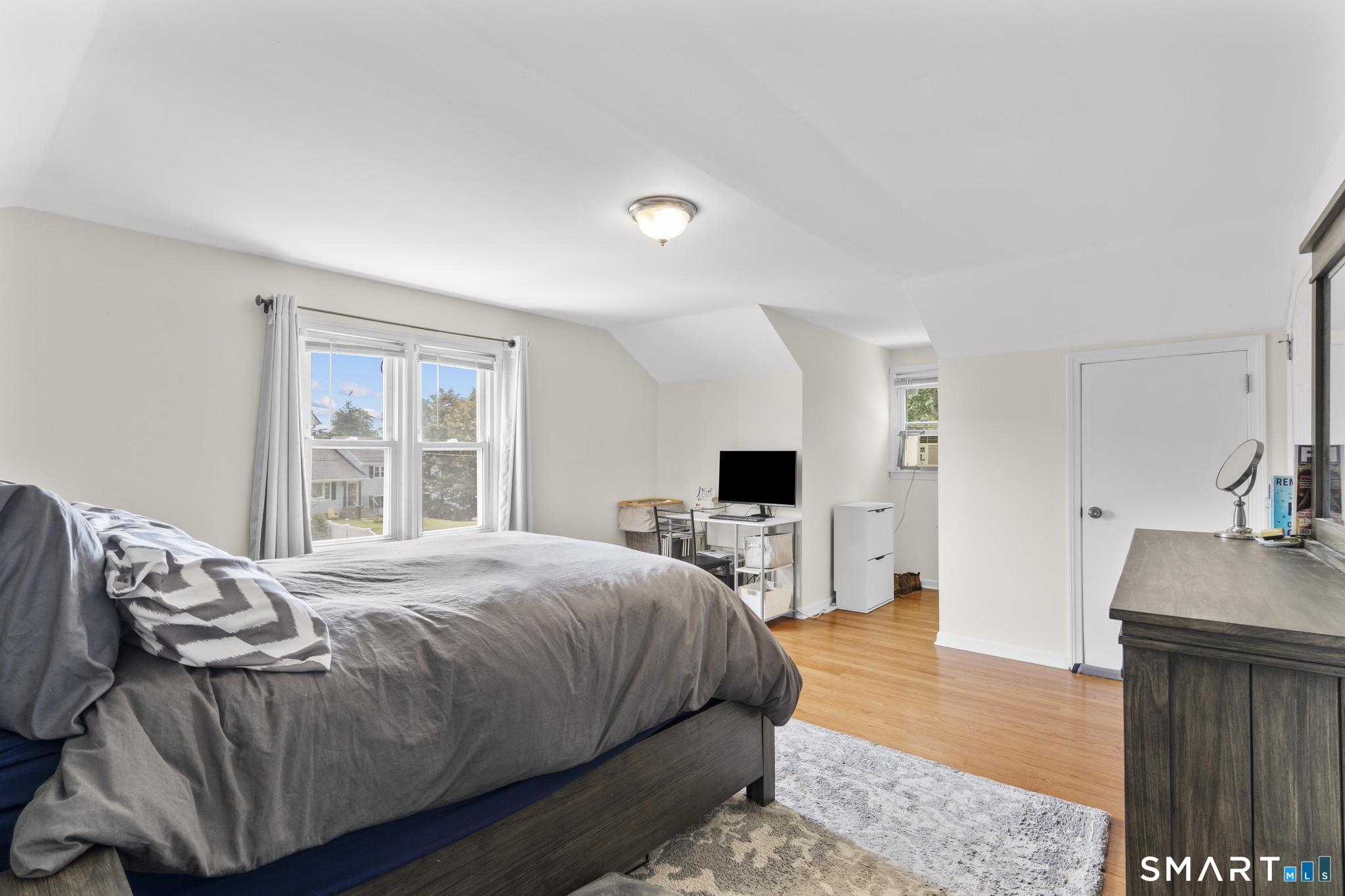 216 Country Road Fairfield CT 06824