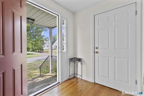 216 Country Road Fairfield CT 06824