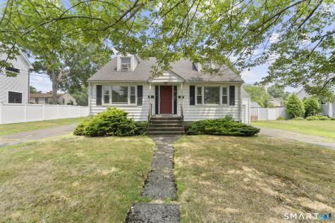216 Country Road Fairfield CT 06824