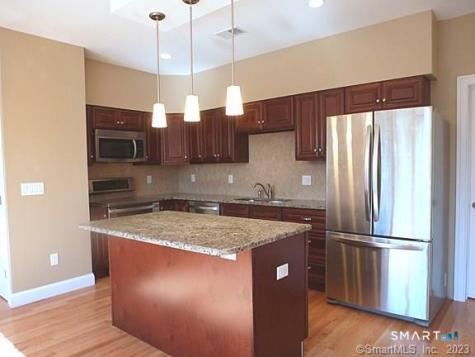 390 Boston Neck Road Suffield CT 06078