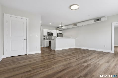 256 Captain Thomas Boulevard West Haven CT 06516