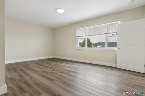 256 Captain Thomas Boulevard West Haven CT 06516