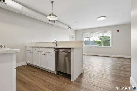 256 Captain Thomas Boulevard West Haven CT 06516