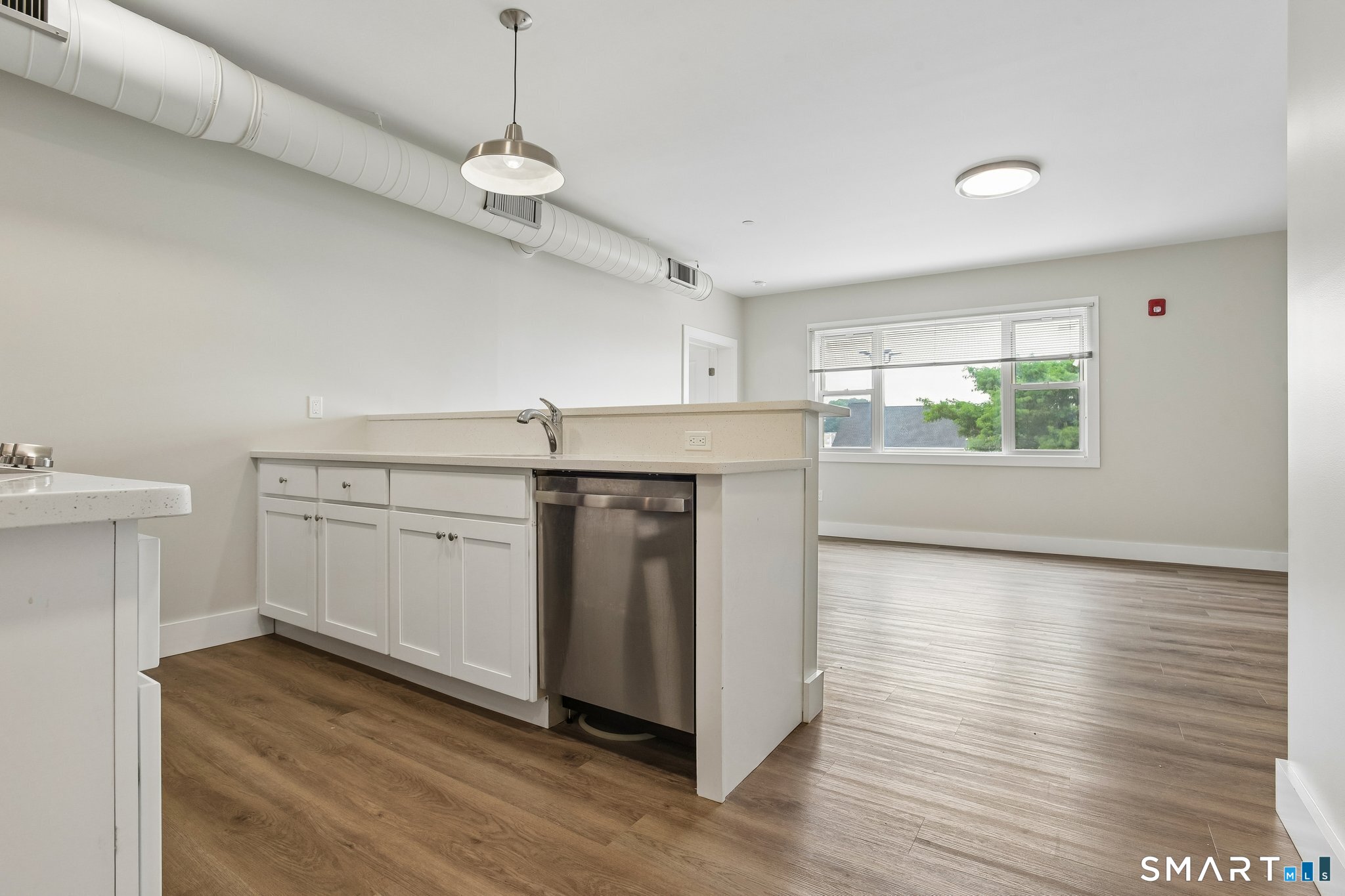 256 Captain Thomas Boulevard West Haven CT 06516