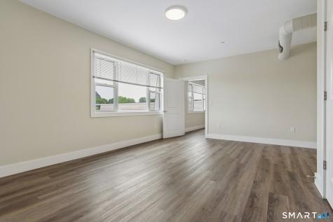256 Captain Thomas Boulevard West Haven CT 06516