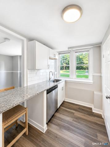 3-17 Curve Street Branford CT 06405