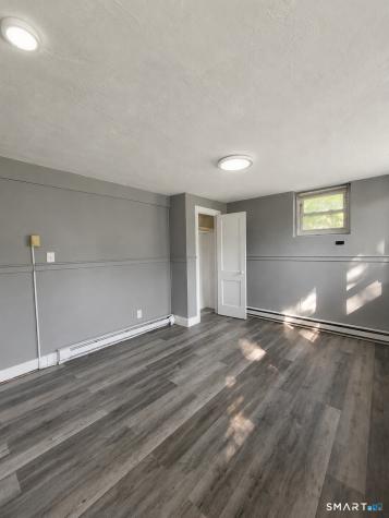 3-17 Curve Street Branford CT 06405